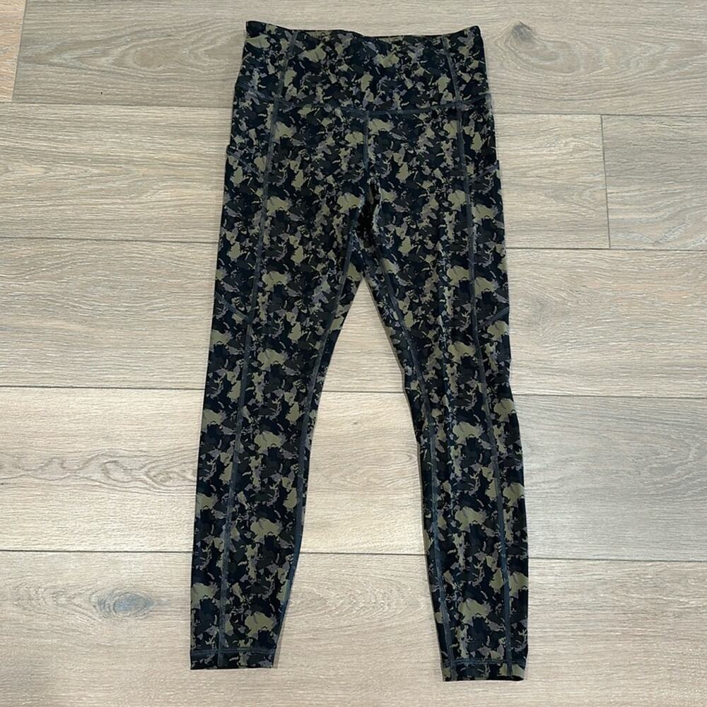CRZ YOGA Green Black Camouflage Side Pocket Cropped‎ Active Leggings Size Small